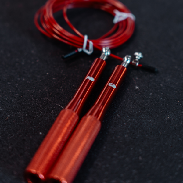corde à sauter rouge