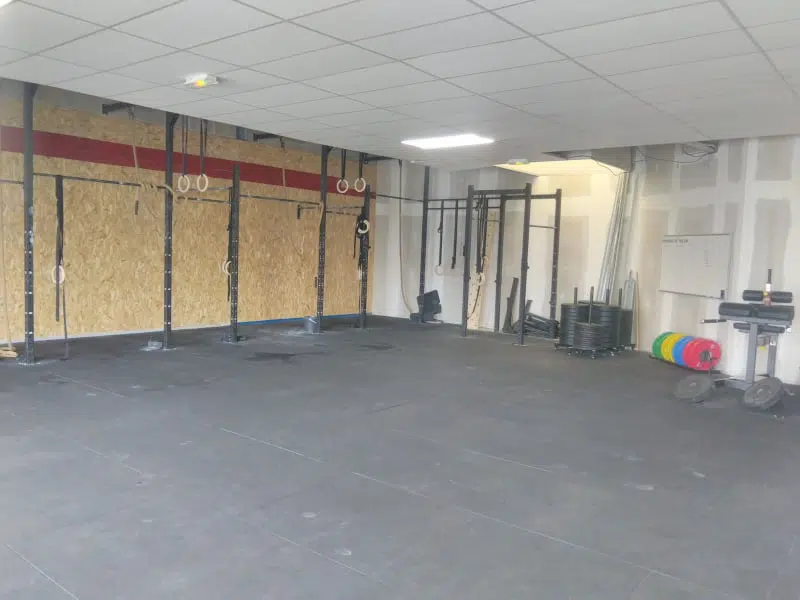 Rig wall – Image 2