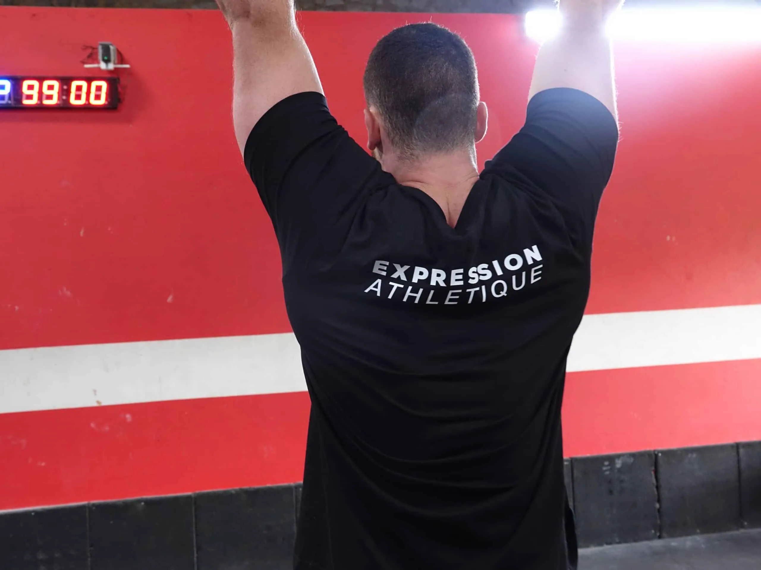T-Shirt Homme Expression Athlétique – Image 3